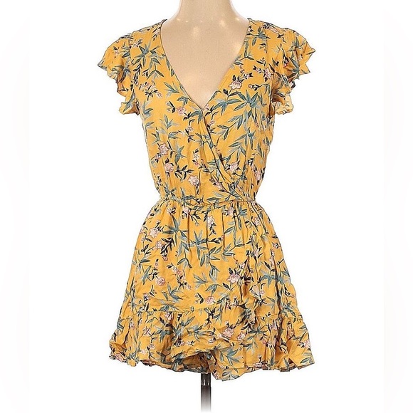American Eagle Outfitters Dresses & Skirts - Yellow floral romper dress